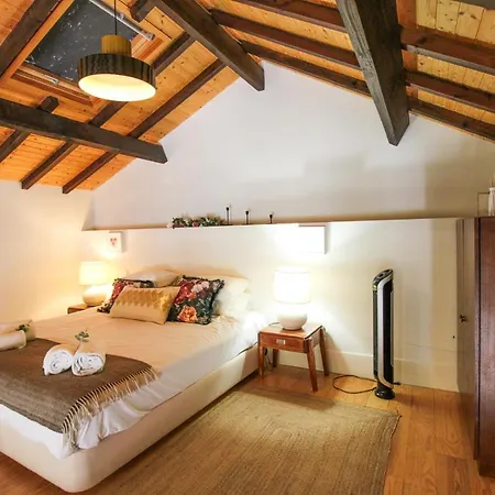 Mouzinho Mezzanine Lägenhet *