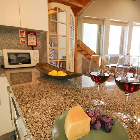 Mouzinho Mezzanine * Porto