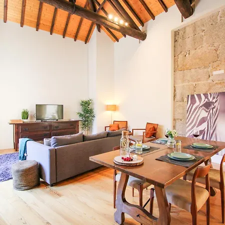 Mouzinho Mezzanine *