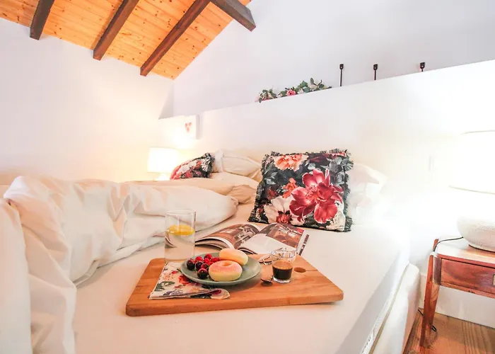 Mouzinho Mezzanine *